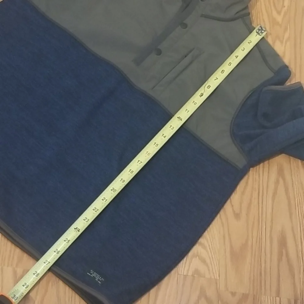 G.H. Bass &‎ co jacket lg